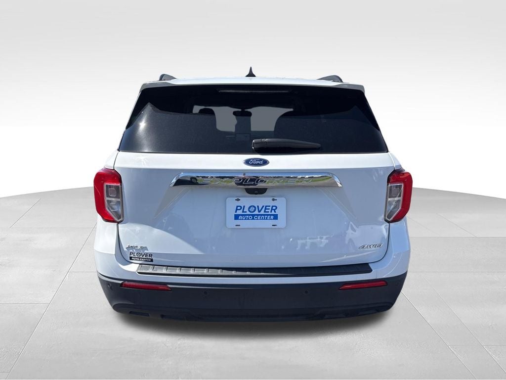 2021 Ford Explorer — detail view