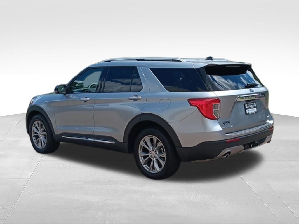 2022 Ford Explorer — interior view