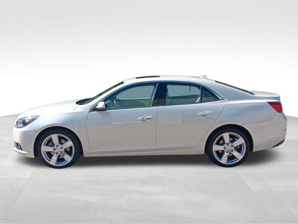 2013 Chevrolet Malibu — interior view